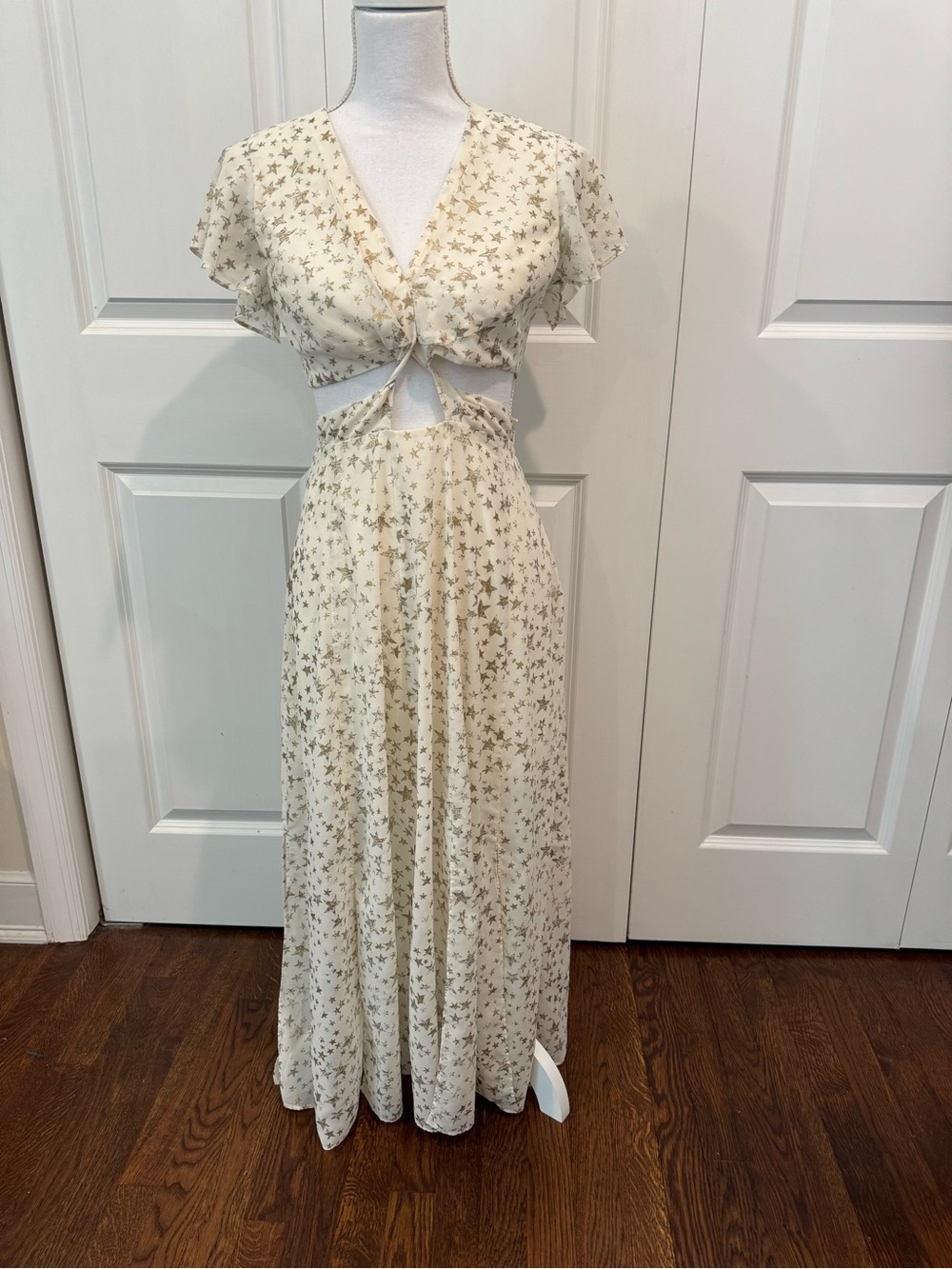 Free People Star Print Maxi Dress Set Size 2 Cream Gold Cutout Flutter Sleeve